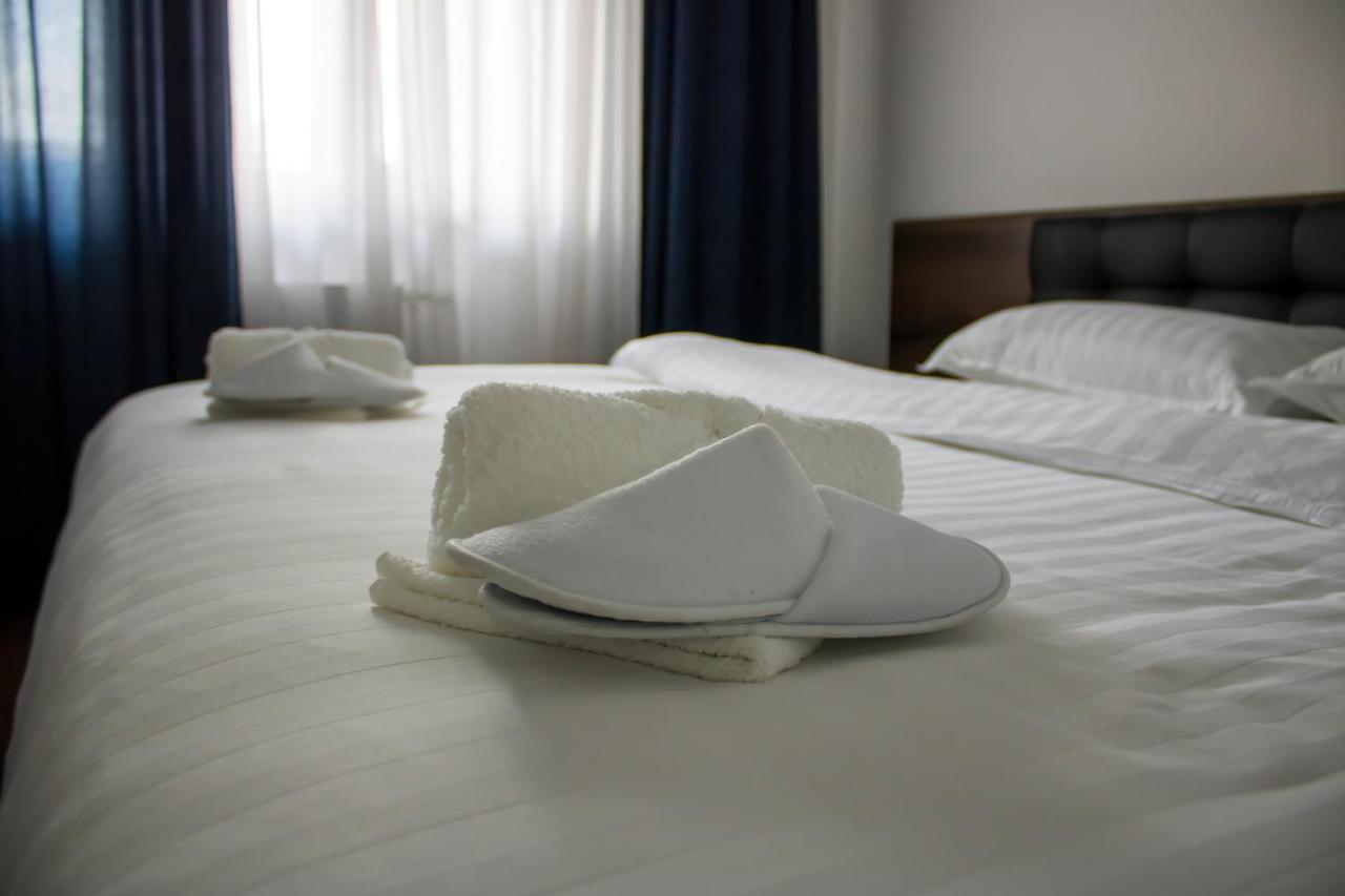 Prestige Lux Apartment Novi Sad Buitenkant foto